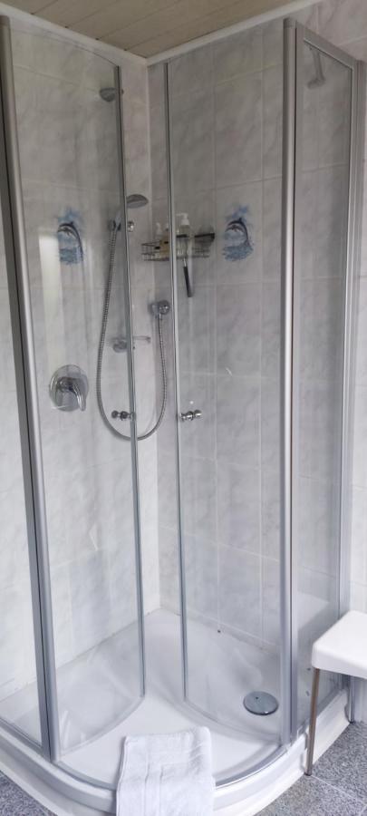 Schoene 3 Zi. Ferienwohnung Vor Den Toren Frankfurt Драйайх Екстериор снимка