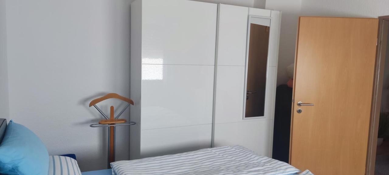 Schoene 3 Zi. Ferienwohnung Vor Den Toren Frankfurt Драйайх Екстериор снимка