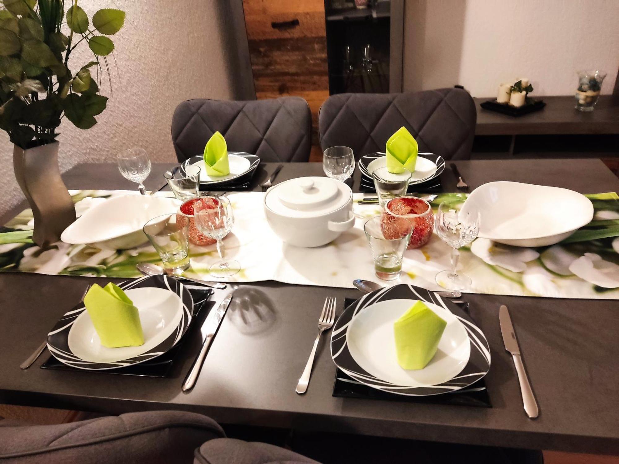 Schoene 3 Zi. Ferienwohnung Vor Den Toren Frankfurt Драйайх Екстериор снимка