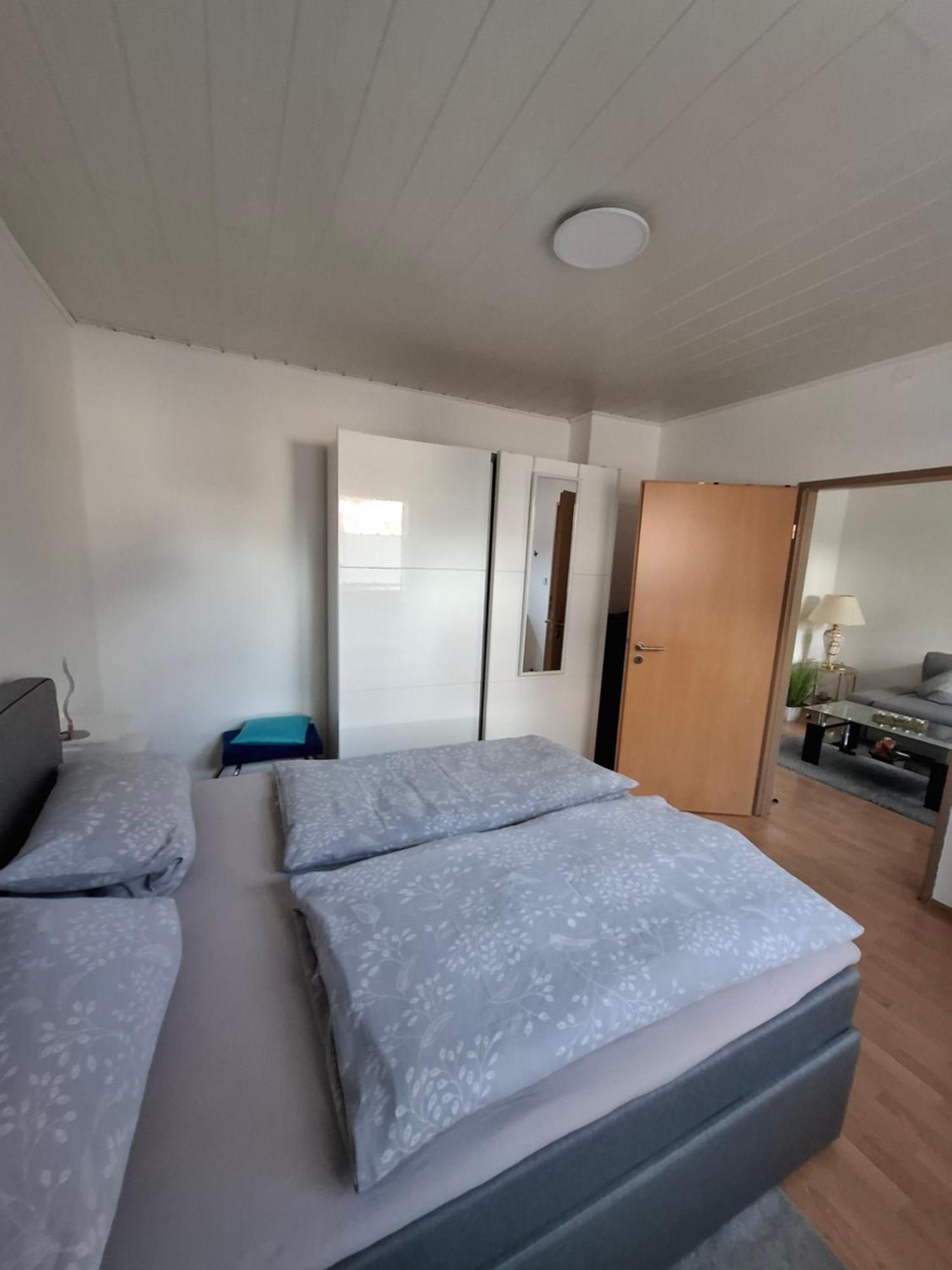 Schoene 3 Zi. Ferienwohnung Vor Den Toren Frankfurt Драйайх Екстериор снимка