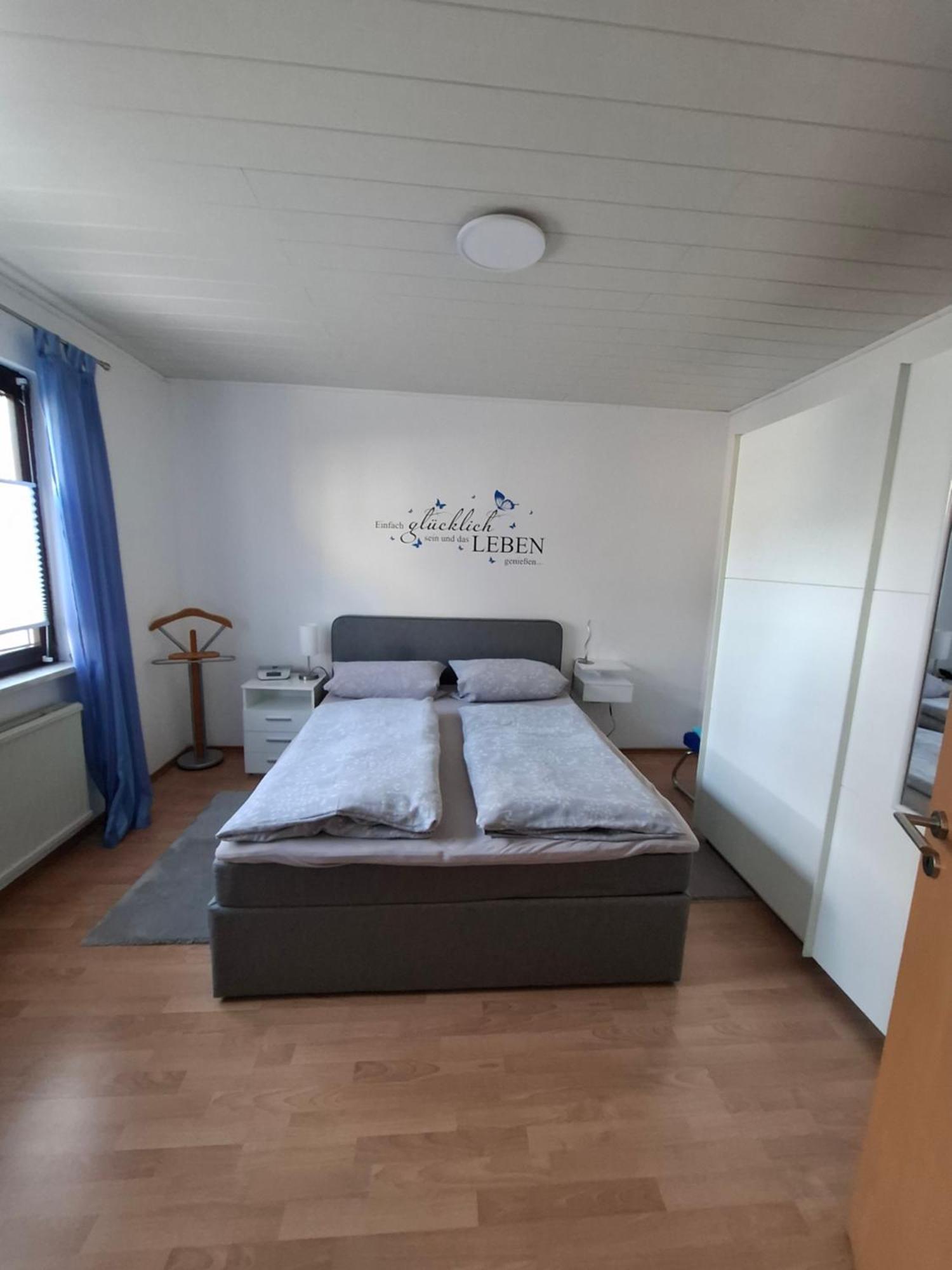 Schoene 3 Zi. Ferienwohnung Vor Den Toren Frankfurt Драйайх Екстериор снимка